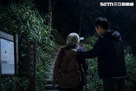 白髮,阿嬤,登山口,難過,刎頸,台中(示意圖/AI生成)