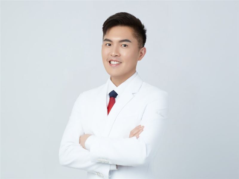 周維薪醫師認為,女性平衡醫學關注的不只是身體變化,更希望陪伴女性在人生不同階段維持身心平衡,保有追求理想生活的能力。(圖/周維薪醫師提供)