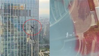 北京第一高樓遭飛機撞擊　殘骸散落滿地