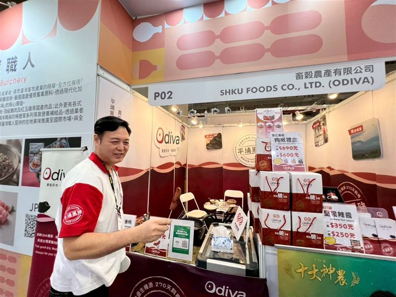 Odiva平埔黑豬透過 AI 科技導入與綠能牧場的建構，不僅榮獲神農獎更成功保留台灣傳統品種黑豬，展現新世代低碳畜牧的可能