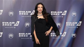 金曲紅毯莫文蔚壓軸登場　喊話大巨蛋