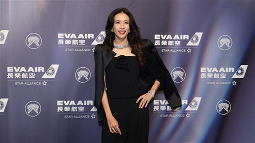 金曲紅毯莫文蔚壓軸登場　喊話大巨蛋