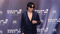 蕭煌奇台上突開嗆　狠酸：金曲獎在侮辱我