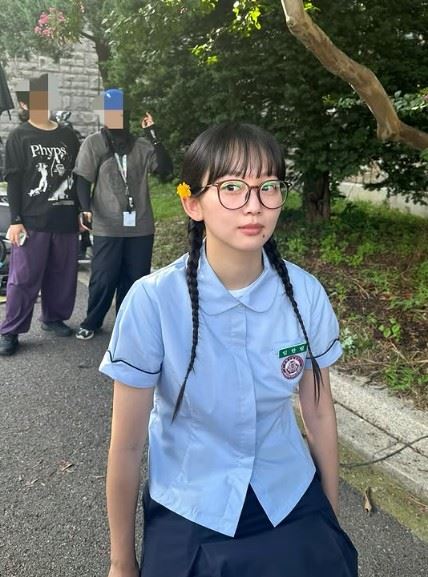 韓劇《鐵拳教育》播出後掀起討論，不只「教權保護局」以強硬手段處理校園霸凌成為話題，飾演成員任含琳的秦基周也憑藉充滿張力的演出圈粉。（圖／翻攝自秦基周IG）