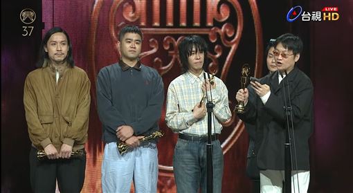 落日飛車奪最佳樂團　他認了：像多元成家