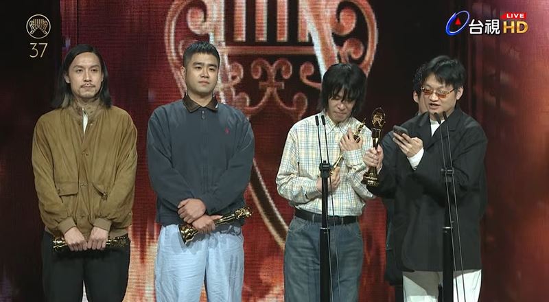 落日飛車抱回最佳樂團獎。（圖／翻攝自GMA 金曲獎頒獎典禮暨國際音樂節 Golden Melody Awards &amp; Festival）
