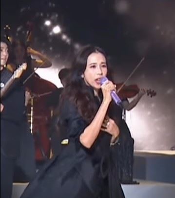 莫文蔚在金曲獎歷史上早已留下紀錄，是首位同時獲得「最佳國語女歌手獎」與「最佳國語專輯獎」的香港歌手。（圖／翻攝自YT）