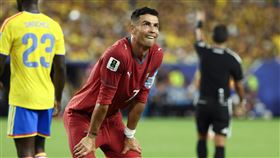 41歲的當家球星「C羅」羅納度（Cristiano Ronaldo）在此役踢滿90分鐘，達成小組賽270分鐘全勤紀錄。（圖／美聯社／達志影像）
