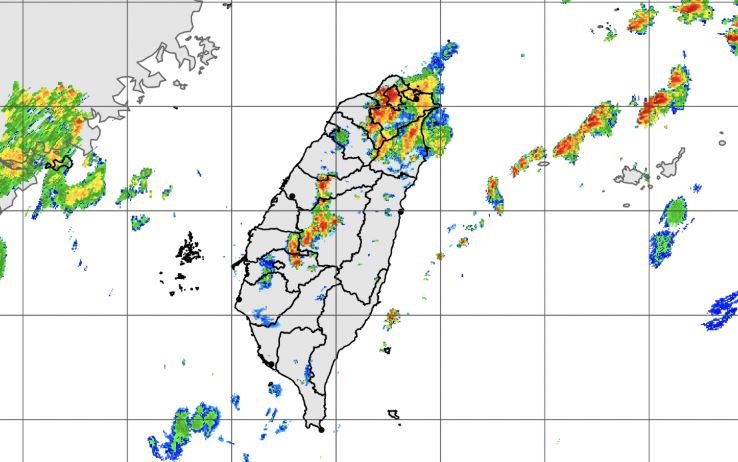 中央氣象署今（28）日17時15分發布豪雨特報。（圖／氣象署）