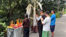 蝴蝶谷,招魂,相驗,擲筊（圖／翻攝畫面）