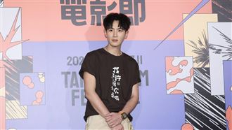 柯震東胖到90kg　腰圍多4吋只能穿鬆緊褲