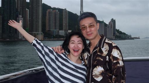 許雅鈞遭爆頭髮白一片　Lily曝他真實現狀