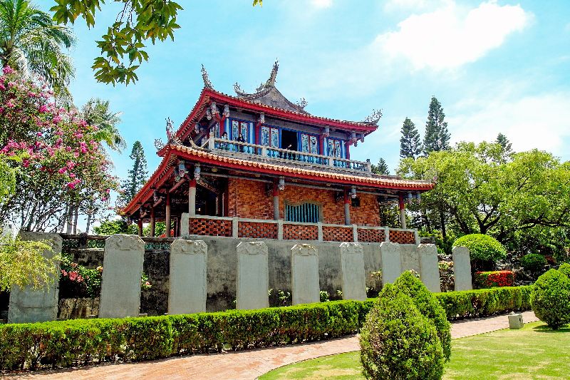 台南市與日本友誼市合作推動景點門票互惠計畫,7月起合作城市增加至12座。圖為台南加入計畫景點之一赤崁樓。(台南市政府提供)