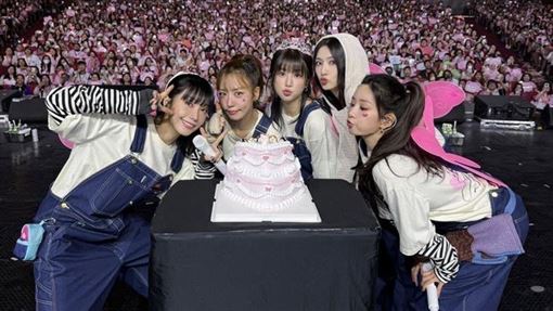 Apink走過15年粉紅奇蹟！8/8相約高雄巨蛋