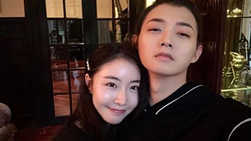 男歌手邊挑婚戒邊約砲　舞者前女友求放過