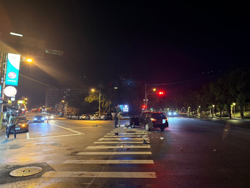 警方獲報到場處理事故。（圖／翻攝畫面）