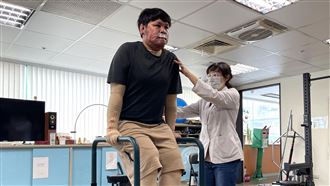氣爆昏迷1個月！健身男70%燒傷怕拖累家人