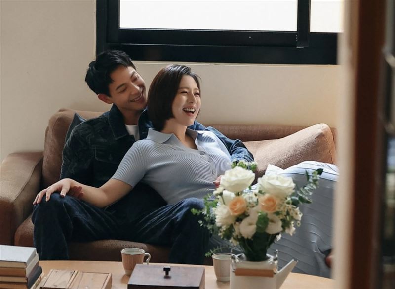 藝人連晨翔與劉品言於2025年6月宣布結婚，同年底迎來女兒出生後，時常在社群分享新手爸爸生活。（圖／翻攝自連晨翔Threads）