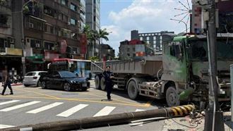 新／南港砂石車毒酒駕撞電線桿！畫面曝光