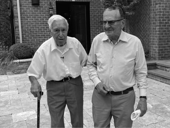 96歲父親為63歲癌殘兒奔波！美國最暖法官卡普里歐的超速罰單撤銷決定，逼哭全球數百萬人。（圖／時報出版提供）