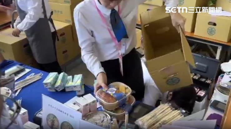 台鐵便當體驗店透過展區帶民眾了解台鐵便當的發展歷史以及台鐵便當製作過程