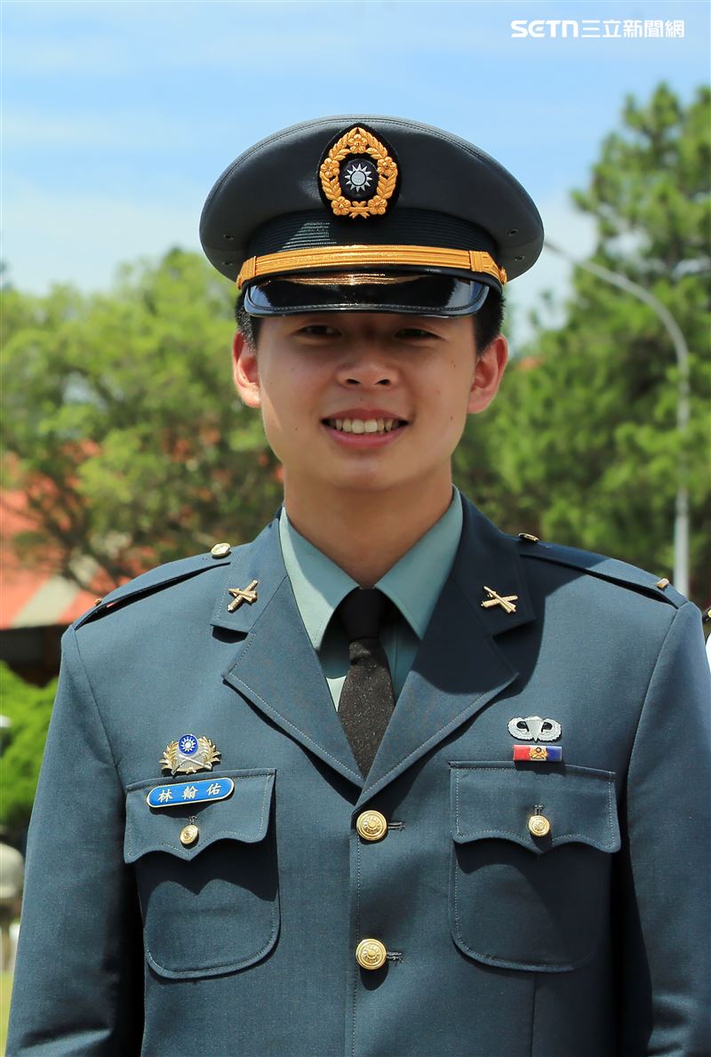 三軍八校院聯合畢業典禮30日舉行,赴美國西點軍校受訓的陸官生林翰佑受訪。(圖/翻攝畫面)