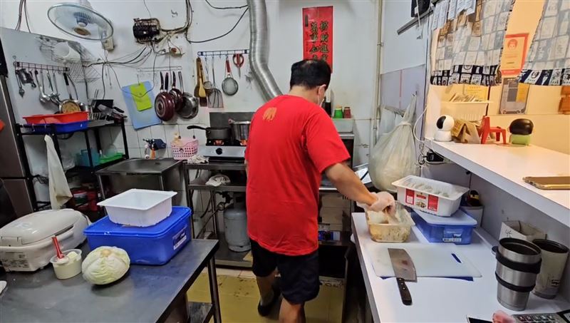 台南豬排店提供「外送0元待用餐」原因藏洋蔥，網：感謝老闆縫補世界。（圖／翻攝畫面）