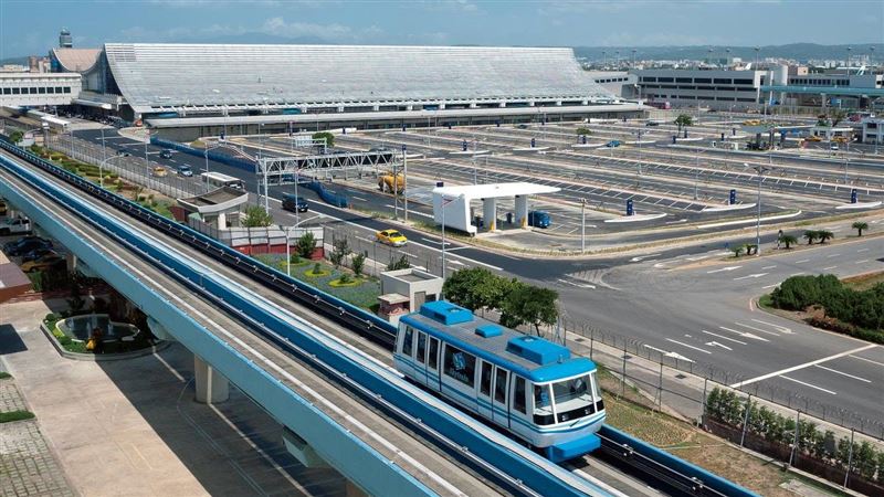 桃園機場「航廈電車（Skytrain）」將正式停止服務。（圖／翻攝自桃園機場臉書）