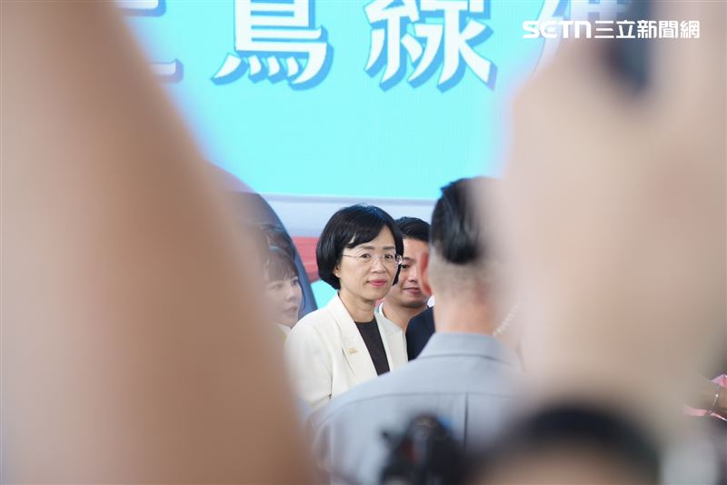 民進黨新北市長參選人蘇巧慧早於23日晚間搶先侯友宜發布獲准營運的消息，隨即引發國民黨陣營批評其「搶政績」。（圖／記者張宣恩攝影）