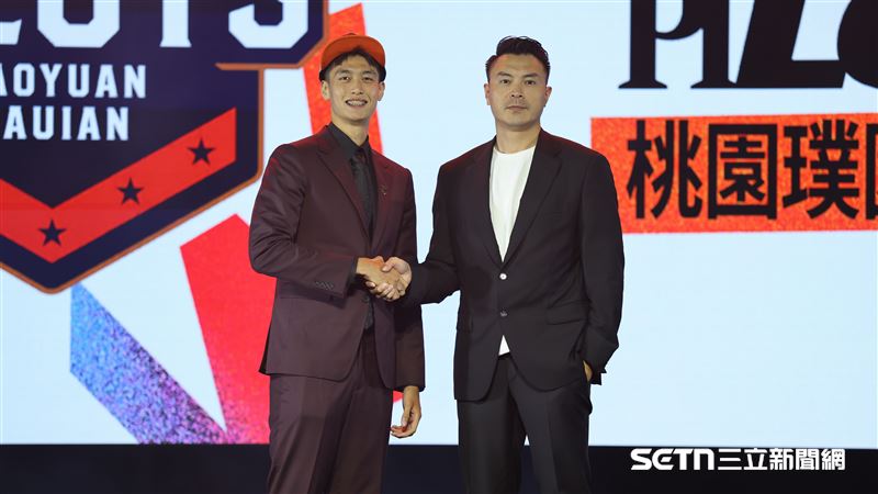 PLG2026-27選秀會，璞園領航猿第1輪第4順位選擇政治大學吳志鍇。（圖／記者劉彥池攝影）