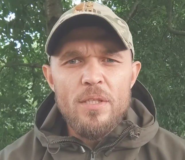 俄羅斯退伍老兵盧寧要普丁上直播談軍中弊端，否則揚言兵變，遭控極端主義拘留11天。（圖／翻攝自X平台 @visegrad24）