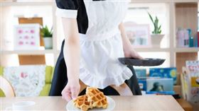 有日本網友認為，若女僕咖啡廳店員主動動「哥哥好帥」，代表可能還不夠帥。（示意圖／photoAC）