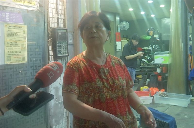 4樓住戶劉小姐表示，她以為是出入不方便的慰問金，不知道只有1樓才有。（圖／三立新聞）