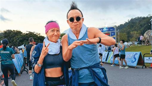耶誕節家聚大吵　黃大煒與Vicky斷聯內幕