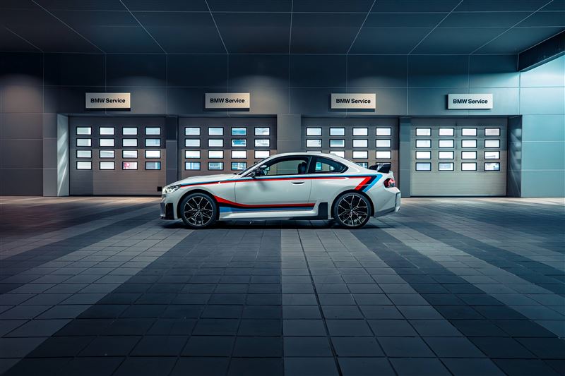搭載3.0升M TwinPower Turbo直列六缸渦輪引擎,可輸出480匹最大馬力。(圖/BMW提供)