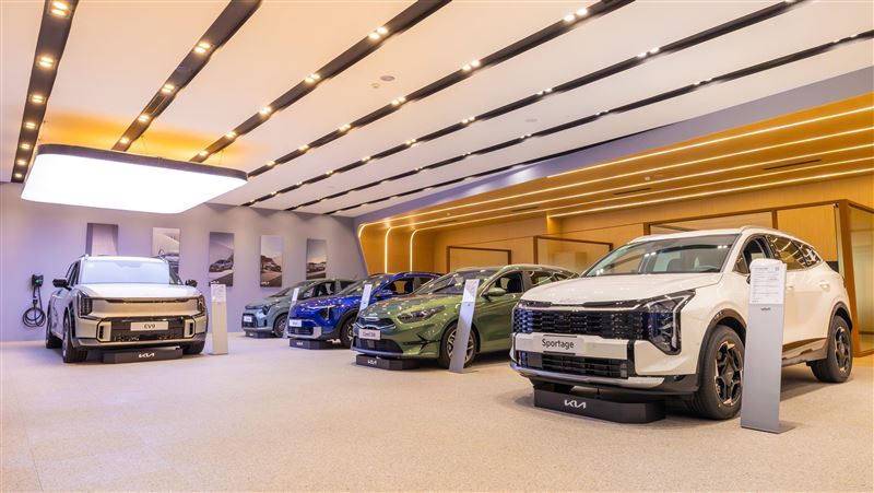 Kia全新據點 650坪展間+星巴克