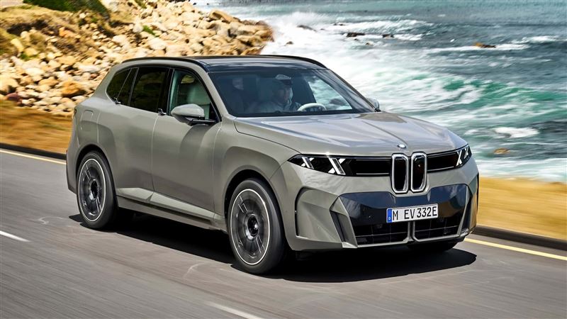 全新X5換上雙X造型頭燈。（圖／翻攝BMW網站）