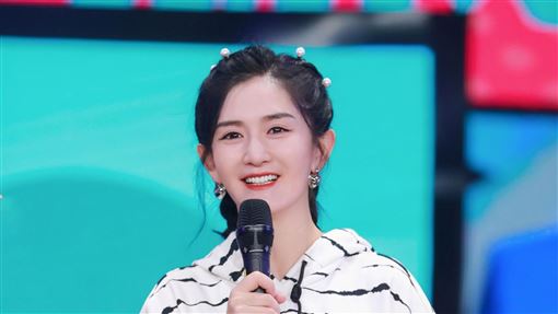 謝娜演唱會喊卡　港媒質疑中國官媒管很大