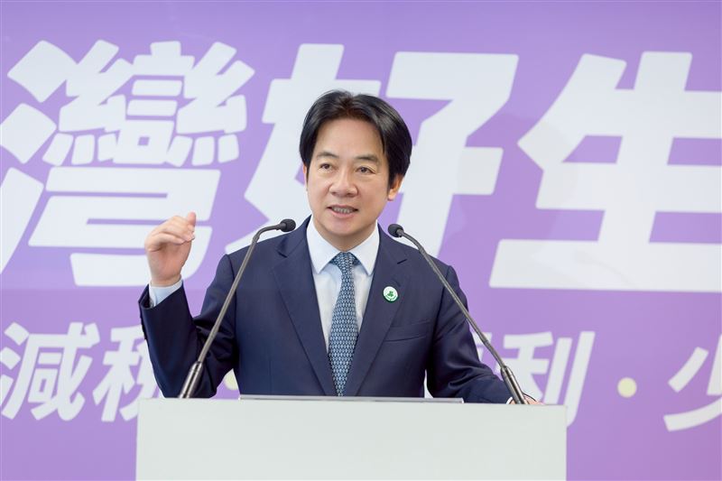 賴清德表示，希望每一個孩子都可以在政府的照顧之下追逐夢想，讓台灣因而偉大（圖／民進黨提供）