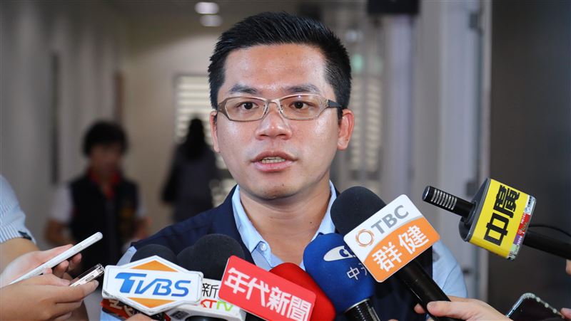 吳皇昇不選北屯議員!黃國昌親邀任這職務