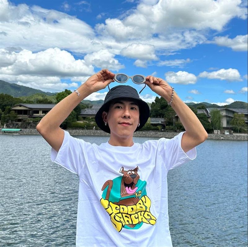林進(林東進)過去以無厘頭、搞笑的拍片風格走紅。(圖/翻攝自臉書)