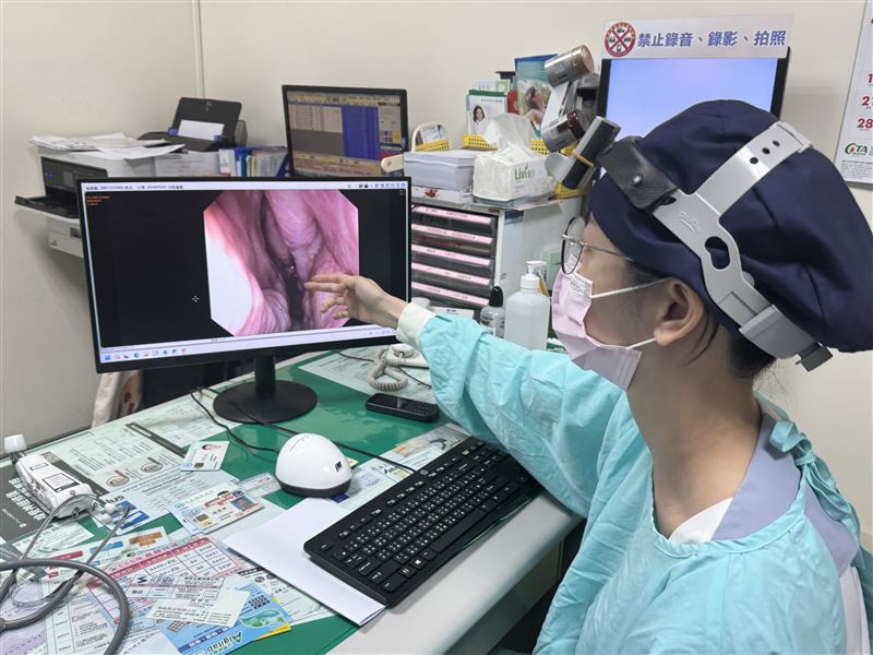 若民眾曾接受鼻部手術,術後長期出現鼻腔乾燥、呼吸不順、頭痛或睡眠障礙等症狀,如果是空鼻症恐會嚴重影響日常生活與心理健康,應及早尋求專業耳鼻喉科醫師評估,避免症狀持續惡化。(圖/烏日林新醫院提供)