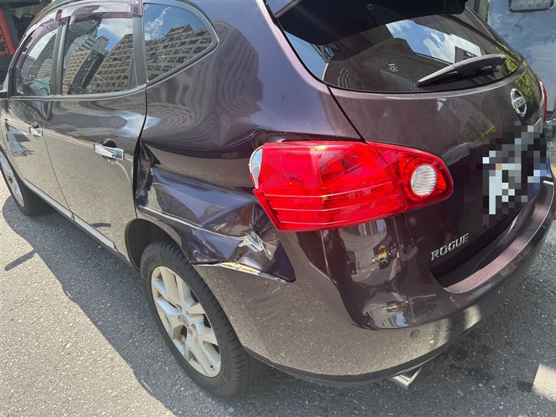 這起事故造成2車受損情形，所幸並未造成人員傷亡。（圖／翻攝畫面）