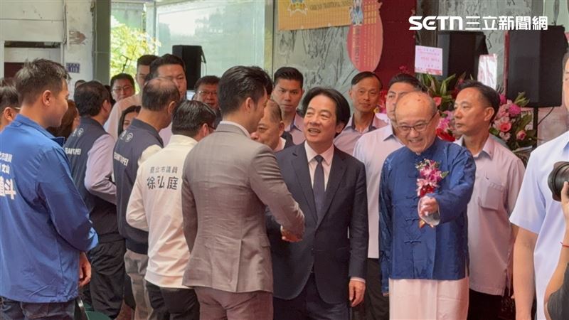 先禮後兵?蔣萬安、沈伯洋同台互動曝