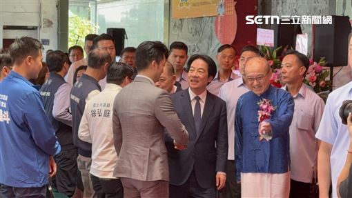 先禮後兵？蔣萬安、沈伯洋同台互動曝