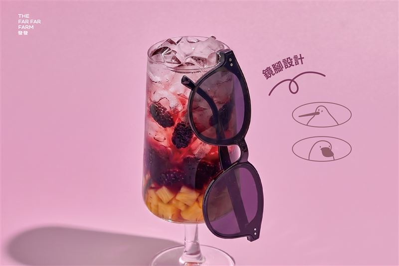 喝新品加碼贈限量Q萌品牌墨鏡。（圖／品牌業者提供）