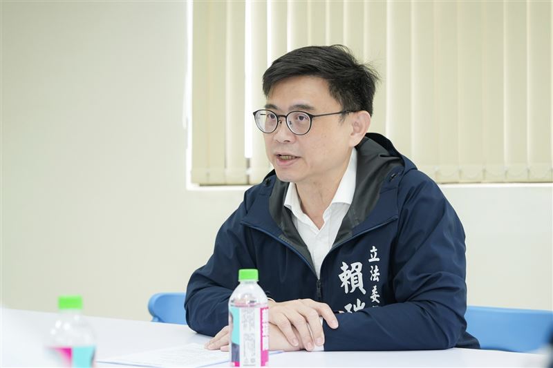 成功爭取勞退純舊制改革，工會親致謝：賴瑞隆始終與勞工站在一起