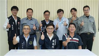 行政院拍板！成功爭取勞退純舊制改革