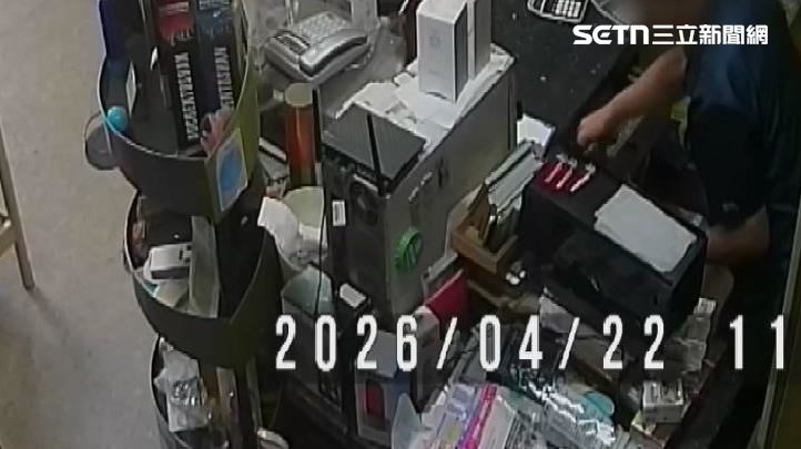 獨/鄰長偷錢下跪求饒 調解反悔只賠1萬1