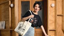 48歲戴佩妮突曬「驚人孕肚」　她8字招了